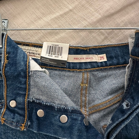 Levi's Blue High Waist Denim Shorts - Picture 4 of 4